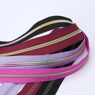 # 5 Zipper di nylon denti arcobaleno per abbigliamento abbigliamento formale suburbano