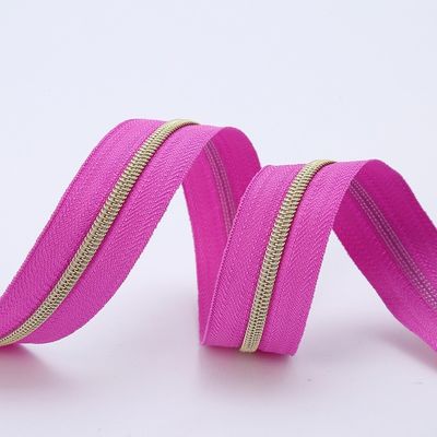 # 5 Zipper di nylon denti arcobaleno per abbigliamento abbigliamento formale suburbano