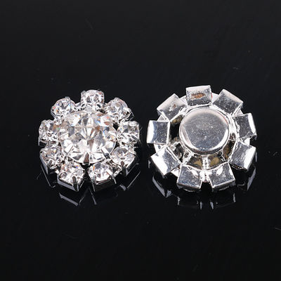 Forma di fiore di metallo sposa Colore chiaro bottone di cristallo Luxury Shank Fancy bottoni di diamante di cristallo per abiti