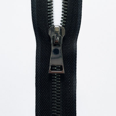 Accessori di cucitura open end two way tipo 3# 5# 8# custom tape color pull ottone cerniera per stoffa