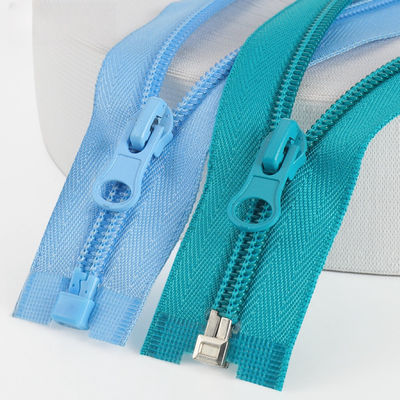 Fabbrica Hot Wholesale 3# 5# 7# 8# 10# Nylon Long Chain Zipper Same Color Teeth Zipper Colorato Nylon Zipper Per Borsa Abbigliamento Scarpe