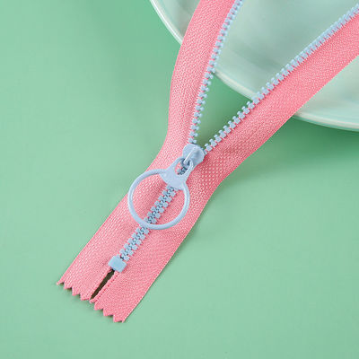 3 Cerniere in plastica con design ecologico e campione gratuito