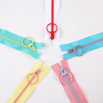 3 Cerniere in plastica con design ecologico e campione gratuito