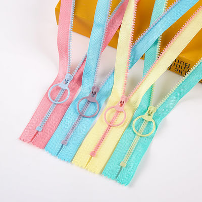 3 Cerniere in plastica con design ecologico e campione gratuito